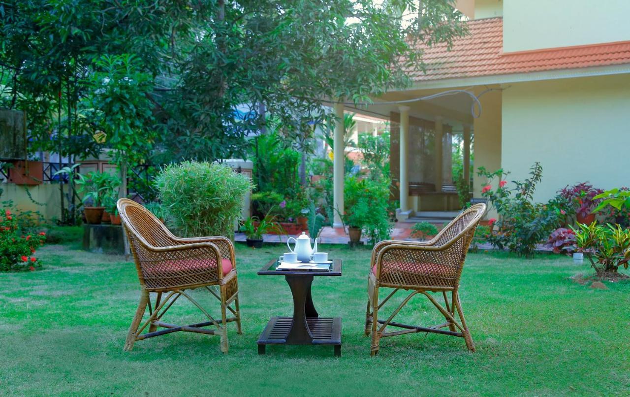 La Exotica Hotel Varkala Luaran gambar