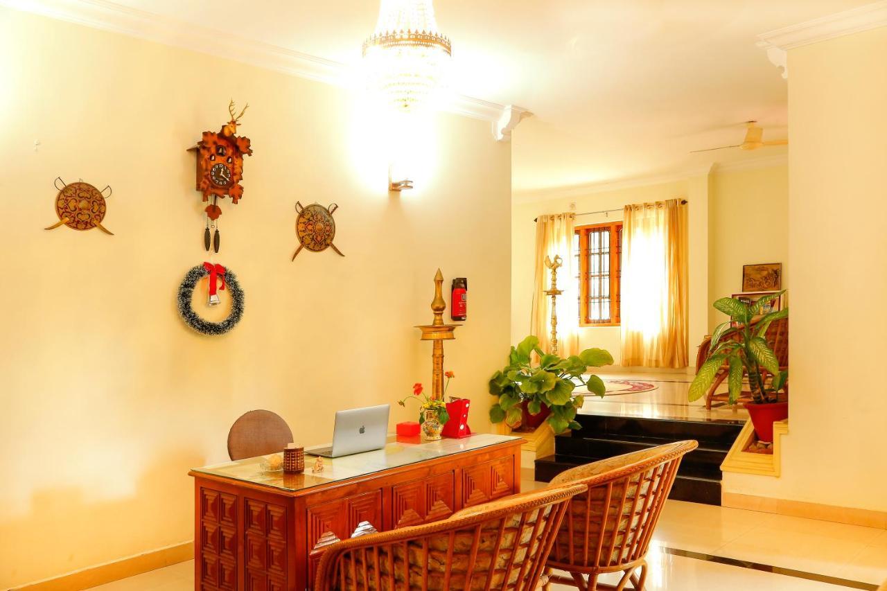 La Exotica Hotel Varkala Luaran gambar