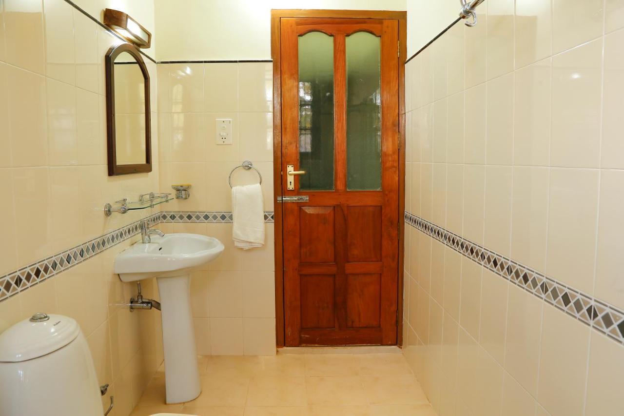 La Exotica Hotel Varkala Luaran gambar